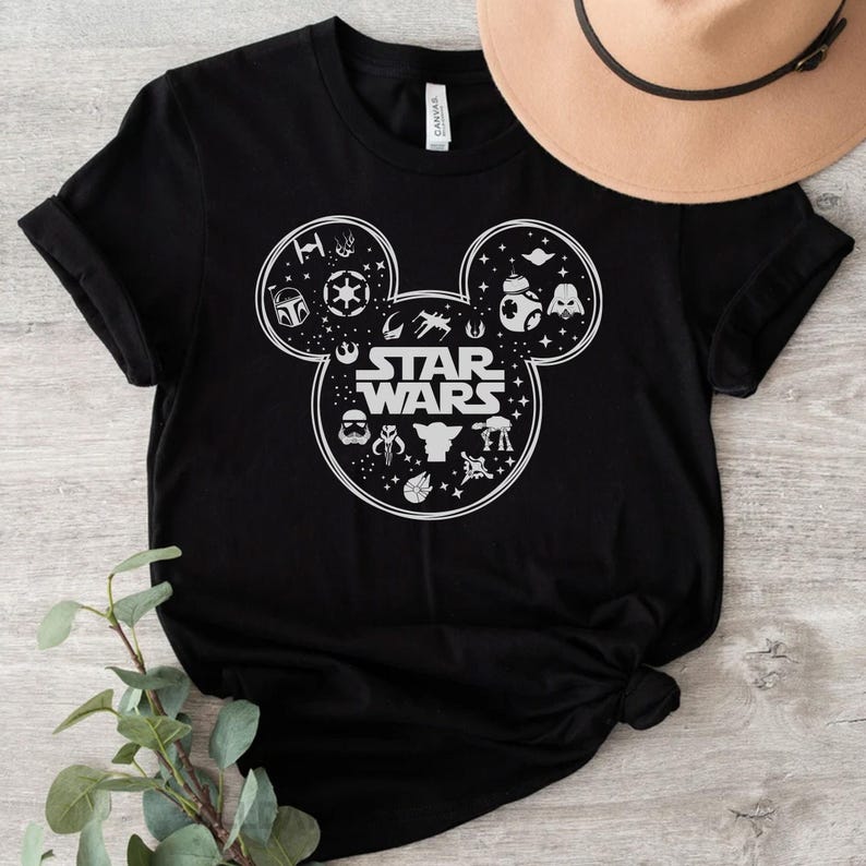 Koszulka z motywem Star Wars: Mickey Death Star: Retro Disney Mashup, mieszanka bawełny, krój unisex | Materiał wstępnie skurczony, prezent dla fanów science fiction zdjęcie 2