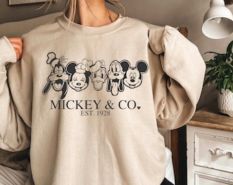 Koszulka vintage z 1928 r. – Klasyczna koszulka Disney Nostalgia – Bawełna jak masło, Materiał przyjazny dla środowiska, Dopasowany krój unisex, Nadaje się na prezent
