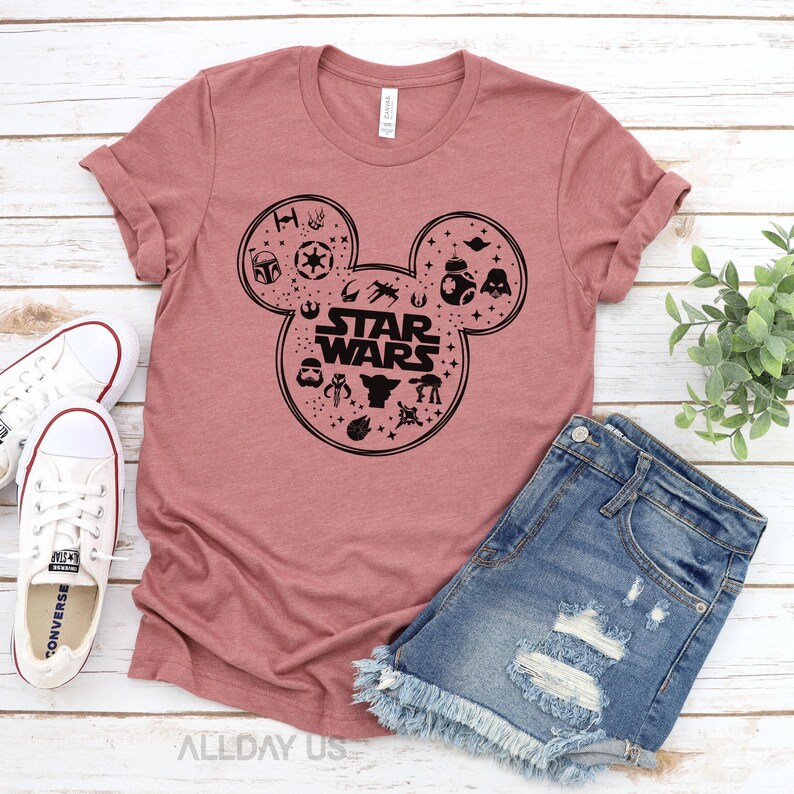 Koszulka z motywem Star Wars: Mickey Death Star: Retro Disney Mashup, mieszanka bawełny, krój unisex | Materiał wstępnie skurczony, prezent dla fanów science fiction zdjęcie 6