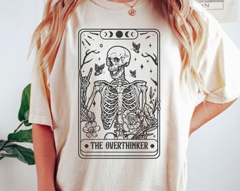 Sudadera con capucha y cita motivacional de la carta del tarot "Overthinker"