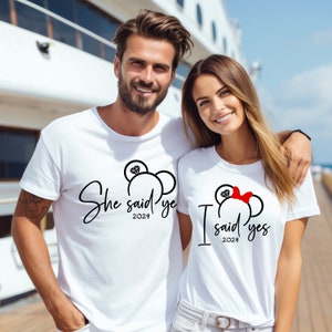 Ona powiedziała tak Powiedziałem tak Koszulka Disney_T-shirt z propozycją zaręczyn Disney_Pomysł na ujawnienie zaręczyn_Koszulka z narzeczoną_Koszulka z prośbą o t-shirt