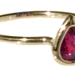 Ruby Anillo apilable minimalista imagen 2