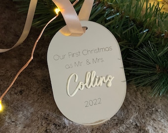 Minimalist Newlywed Christmas Ornament Acrylic | Personalized Couple Holiday Keepsake | Modern Tree Decor