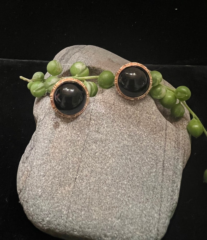 Vintage onyx earrings set in 14 shops karat yellow gold