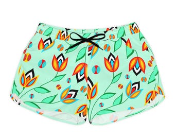 Ojibwe Floral Pattern Women's Shorts | Mint Tulip All-Over Print