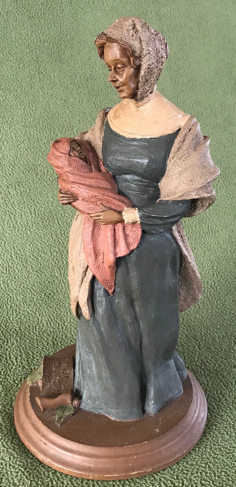 TOM CLARK Cairn Figurine Eleanor and Virginia Dare Limited Edition 1st Colonist baby born in North America