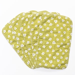 3-ply Unpaper Towels, Cloth Paper Towels, Reusable Paper Towels, Cloth Wipes, Eco-Friendly, Zero Waste, Green/White Flowers