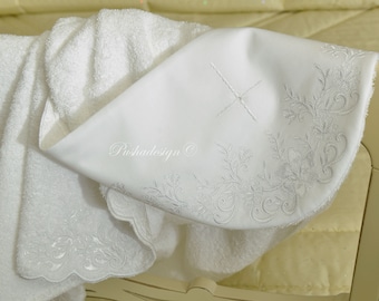 Embroidered White Baptism Blanket / Personalized Girl or Boy Christening Blanket | Cotton Towel - Blanket With Cross