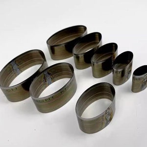 Strumento di taglio fustellato senza legno con design ovale personalizzato - Righello in acciaio per pelle - Fustellatrice in metallo - Perforazione artigianale in pelle - Dimensioni personalizzate - Adatta alle tue esigenze
