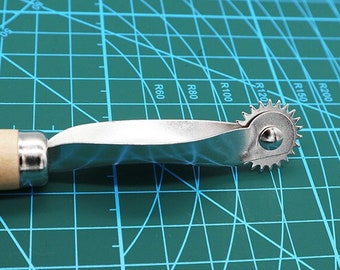 Rueda de prensado con mango de madera, rueda espaciadora/rueda de punteo, rueda trazadora, rueda de trazado con dientes afilados, herramientas de bricolaje para cuero