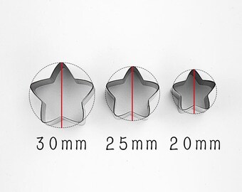May include: Three stainless steel star-shaped cookie cutters in varying sizes. The largest cutter is 30mm, the middle is 25mm, and the smallest is 20mm. The cutters are displayed on a white background.