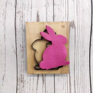 Fustellatura in pelle con ciondolo coniglietto personalizzato - Fustellatura fai da te con portachiavi coniglio - Fustellatura in metallo con righello in acciaio fatto a mano - Strumento per artigianato con forma di punzone in pelle
