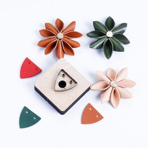 Perforatrice en cuir faite main avec fleur, emporte-pièce en métal avec règle en acier, moule en cuir découpé avec pétales, outil artisanal kraft pour perforatrice en cuir