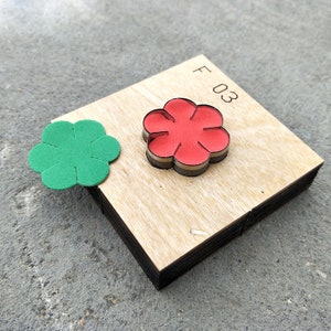 Stampo per fustellatura in pelle con fiore, fustellatrice in metallo con righello in acciaio, stampo per fustellatura in pelle, utensile per artigianato in pelle Kraft, regalo di Natale