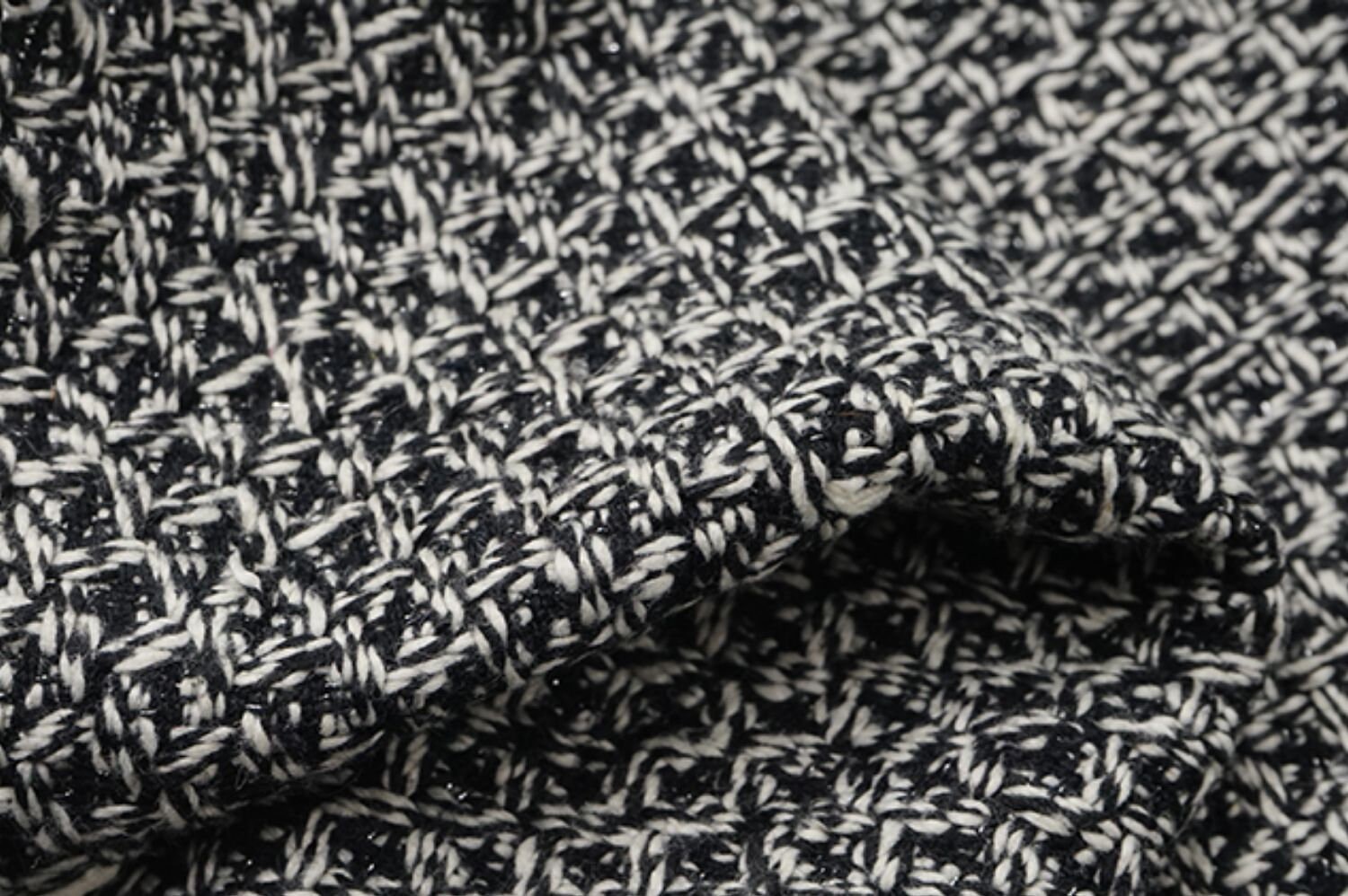 Black and White Fabric Herringbone Tweed-look in Black and White by  Willowlanetextiles Printed Cotton Fabric by the Yard With Spoonflower 