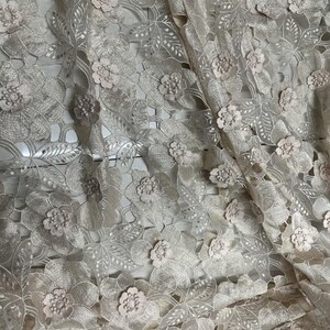 Blumen-Stickerei-Kleid-Spitze,Spitze Mesh-Gewebe,wunderschöne Spitze Stoff Schüttgut
