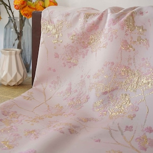 Gold Wire Flower Jacquard Fabric，Brocade Fabric By The Yard