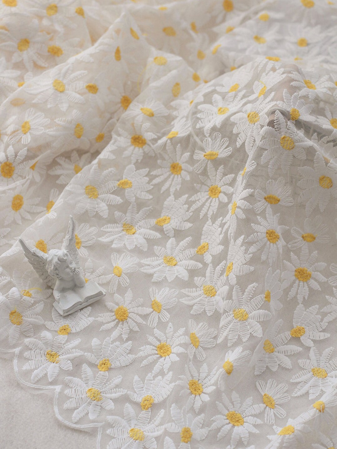 Daisy Embroidery Fabric for Wedding Dress,flower Embroidery Fabric