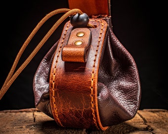 Hand Made Leather Tinder Pouch/Possibles Pouch/Bushcraft Pouch, With Belt loop and Ferro Rod Loop