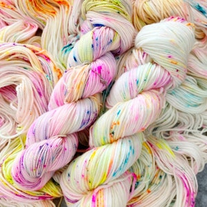 Colour Pop hand dyed yarn, Sock yarn, Dk Yarn, Aran Yarn, Chunky Yarn, Super Chunky Yarn, Sparkle Yarn, 100g, 50g, 20g