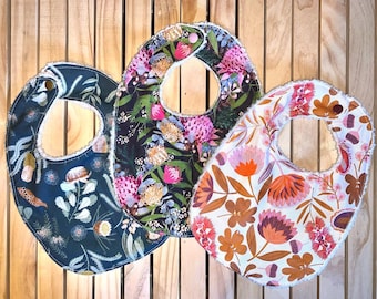 Australian-themed Bibs