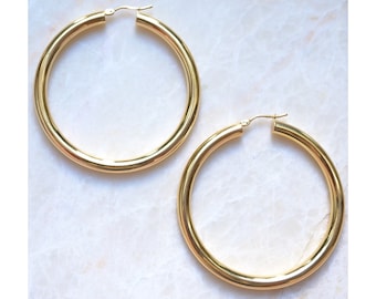 Grandi Orecchini A Cerchio In Oro 9 Carati A Sezione Quadrata - Foto 9