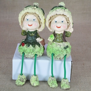 Shelf Sitter Figurines Vegetables Cauliflower Home Decoration Gifts Vegan Foodie Gift Collectibles Dangling Legs Kitchen Decor 9.5 inches