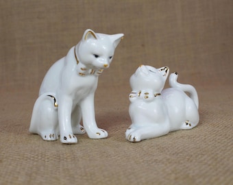 VINTAGE COUPLE DE chats blancs en porcelaine 19 et 15 cm EUR 15,00