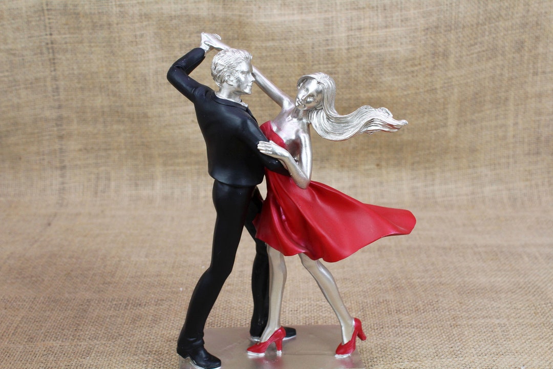 Calcio Statuine Figurine Couple Tango SwirlColor - Décoration Gâteau Mariage Résine 13,5cm Décoration Couple Tango Résine Mariée Marié 13.5cm Calcio Statuine Figurine Couple Tango SwirlColor - Décoration Gâteau Mariage Résine 13,5cm Décoration Couple Tango Résine Mariée Marié 13.5cm