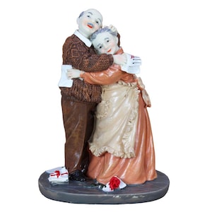 Elderly Senior Couple Statue Grandma Grandpa Figurine Parents Gift Anniversary Grandparents Valentine Vintage Gifts Husband & Wife Resin