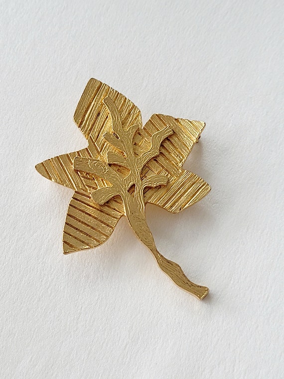 Hanae Mori Vintage Brooch Leaf - Etsy