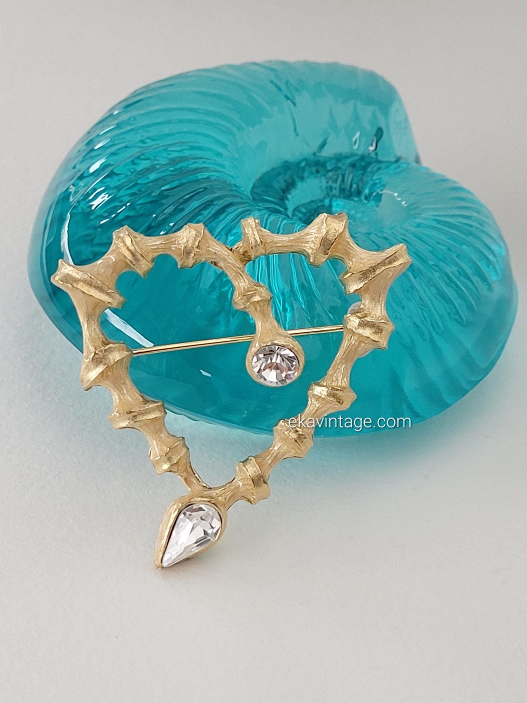 Christian Lacroix-ヴィンテージ ハート ブローチ - Etsy 日本