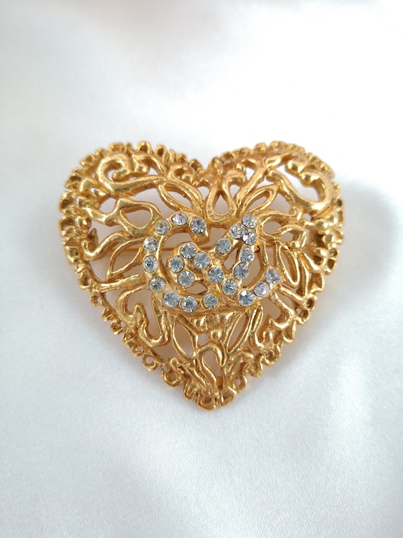 Broche vintage Christian Lacroix cœur