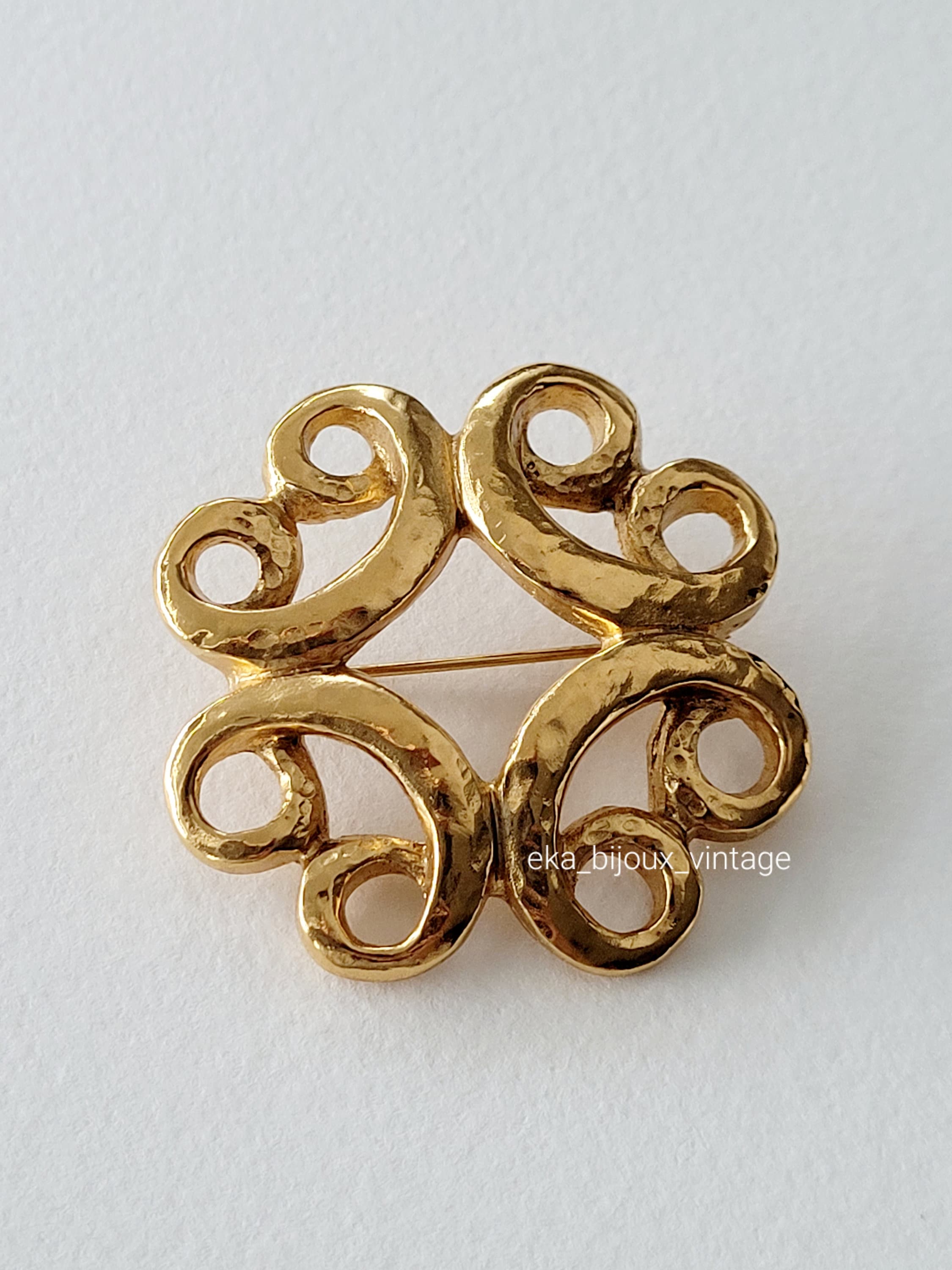 Ysl 2024 brooch used