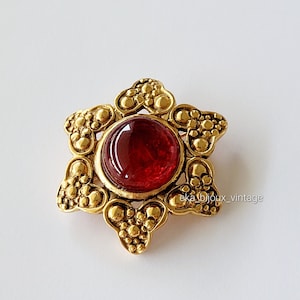 Chanel Gripoix - Vintage brooch