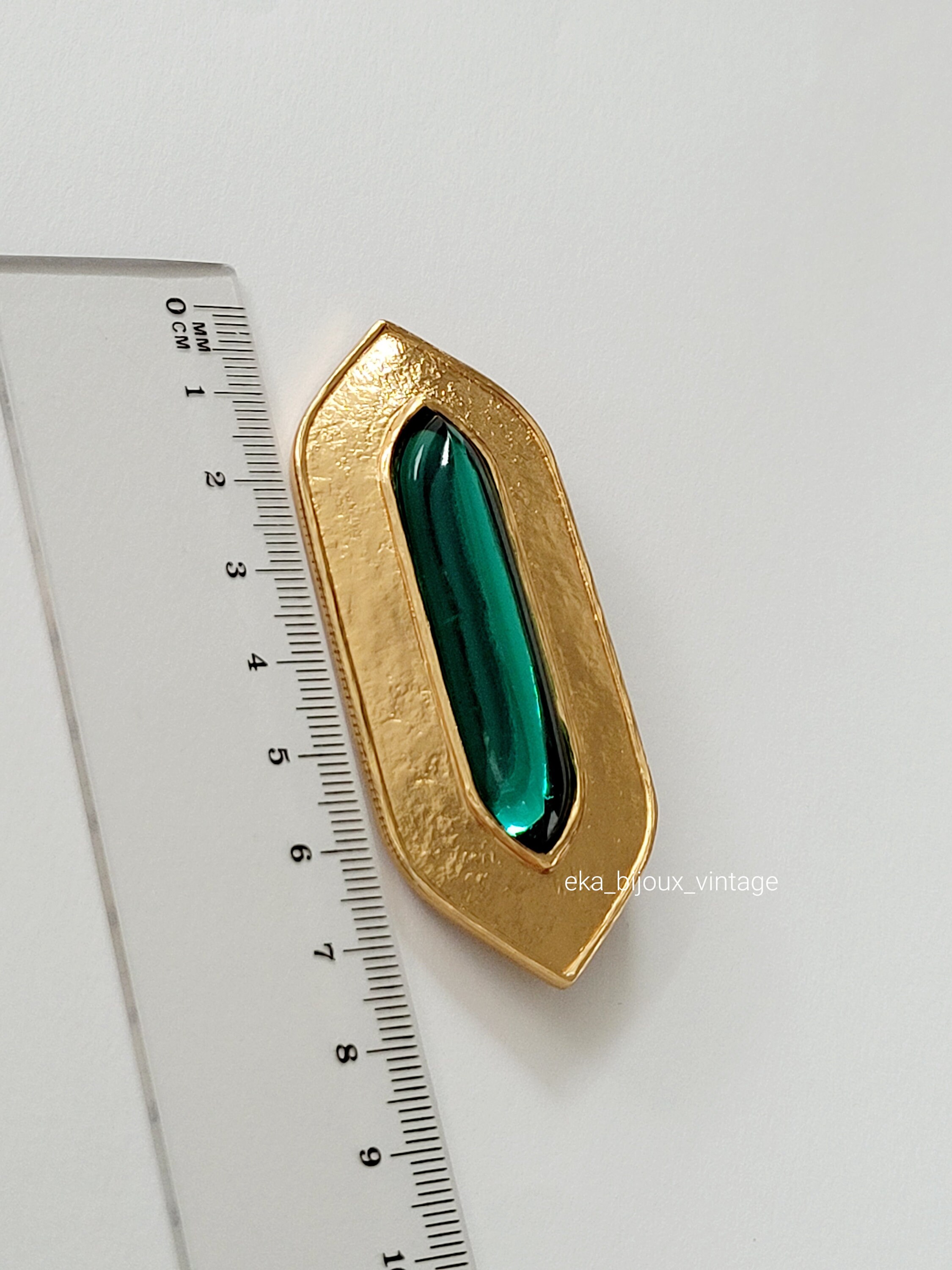 Jean-louis Scherrer - Vintage Green Cabochon Brooch - Etsy