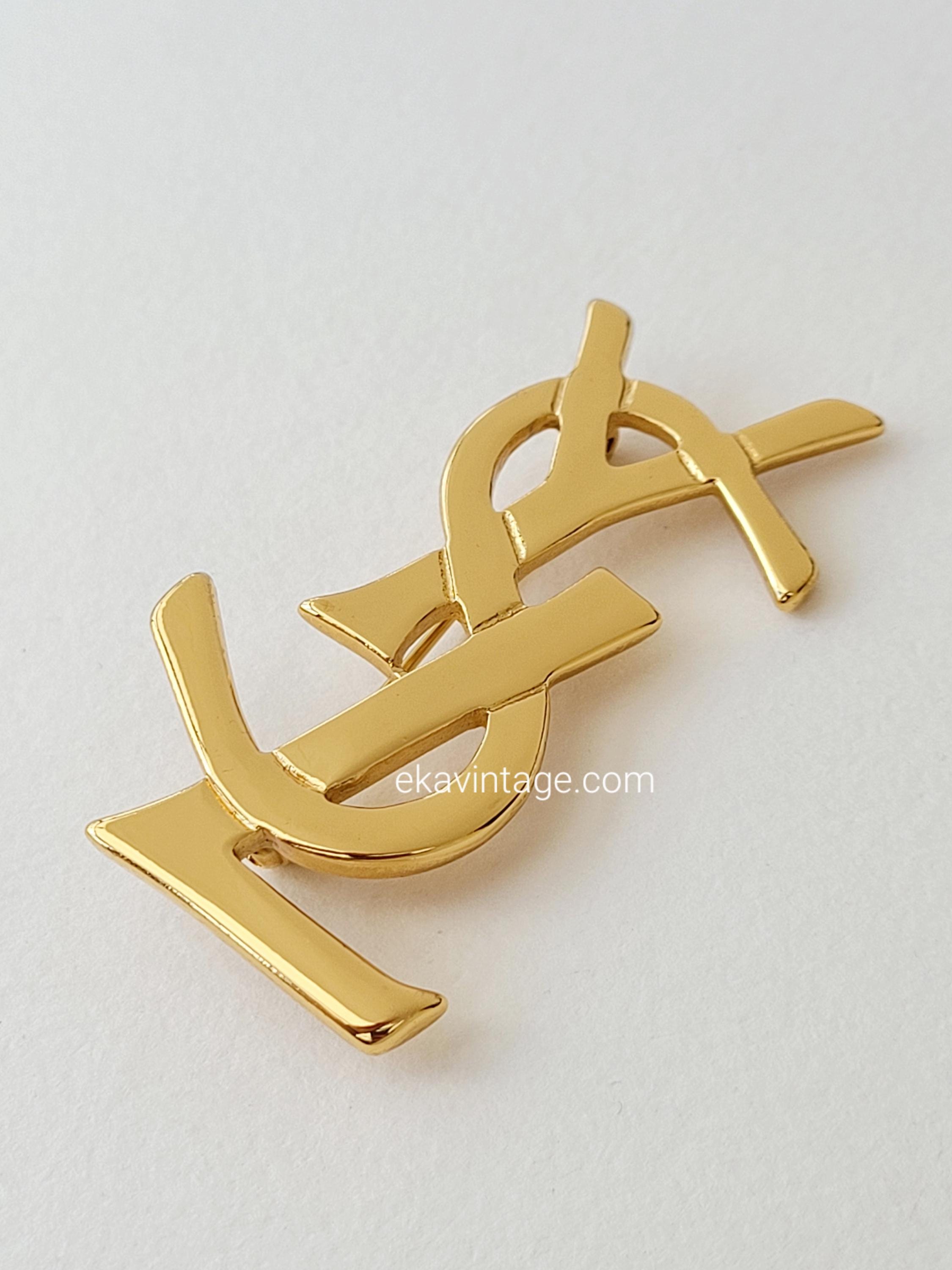 SAINT LAURENT ゴールド YSLロゴブローチ　ヴィンテージ 中古・古着通販】SAINT LAURENT (サンローラン) YSLロゴブローチ