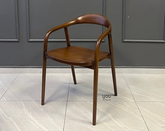 Mid-Century Modern Stuhl mit Holzsitz - Esszimmerstuhl mit Holzarmen - Holzsitz - Personalisierte Fleckfarbe