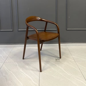 Mid-Century Modern Stuhl mit Holzsitz Esszimmerstuhl mit Holzarmen Holzsitz Personalisierte Fleckfarbe Bild 2