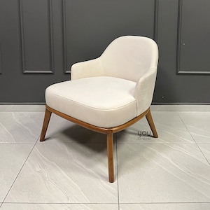 TV Chair - Fluffy Armchair - Wooden Legs - Living Room - Kitchen - Office - Cafe - Armchair