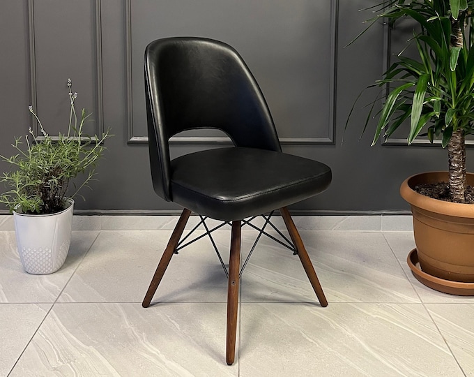 Chair - Dining Chair - Wooden Legs - Dining Room Chairs - Living Room Chairs