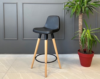 Taburetes giratorios con altura ajustable y tapizados en piel auténtica - Taburetes de mostrador - Taburetes de bar - Patas de madera - Asiento de piel auténtica