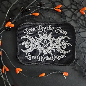 Live by the Sun Love by the Moon Patch – Witchy Embroidered Triple Moon Pentacle, Goth Sew-On 9.5 × 7 cm