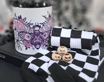 Strange & Unusual Mug Set with Socks – Gothic Christmas Gift Set for Witches, Alternative Coffee Lovers, Halloween Present