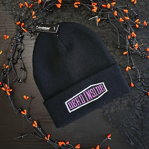 Dead Inside Coffin Beanie - Black Goth Beanie Hat - Embroidered Emo Winter Hat - Alt Grunge Aesthetic Streetwear - Unisex Halloween Gift -