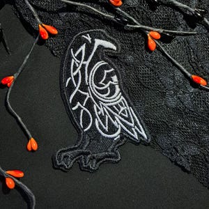 Odin&#39;s Raven Embroidered Patch | Viking Crow Tribal Style Iron-On Badge | Norse Mythology Goth Patch | Occult Witchy Pagan Vegan Patch