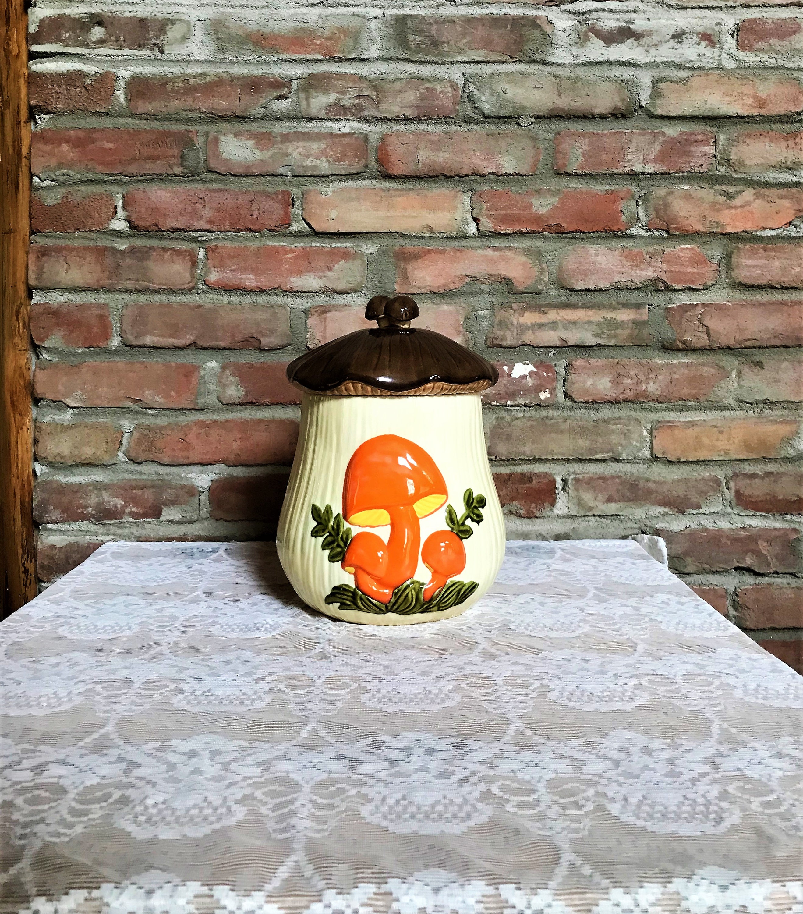 Arnels Mushroom Pottery History Sales Prices www.oceanproperty.co.th