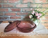 Vintage Pyrex cranberry glass dish with its lid. Vegetable, favorite dessert, mashed potatoes etc. VTG 70s