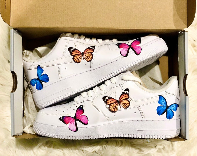 Monarch Butterfly Print Men's Sneakers