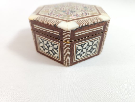 Vtg Inlaid Wood Mother of Pearl Mosaic Handcrafte… - image 4